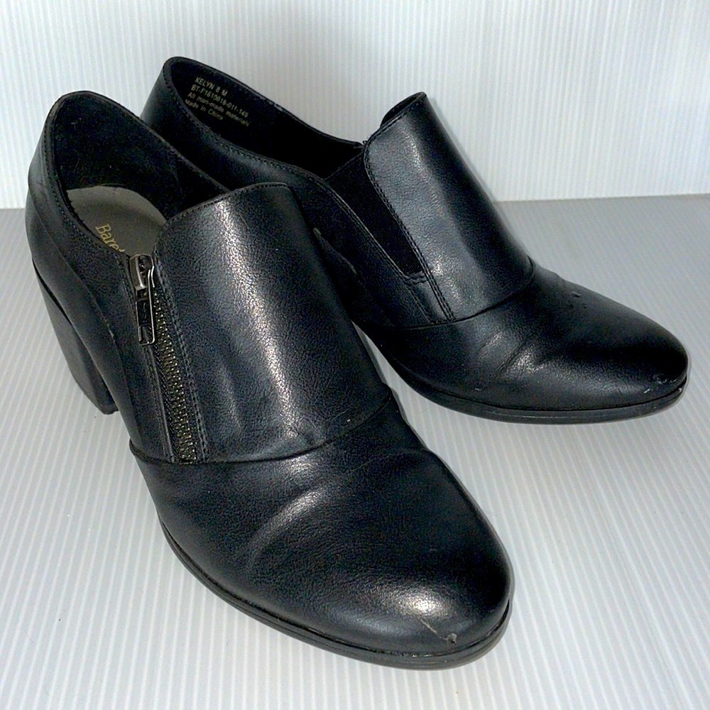 Bare traps slip on black leather shoes witchy core sz 8